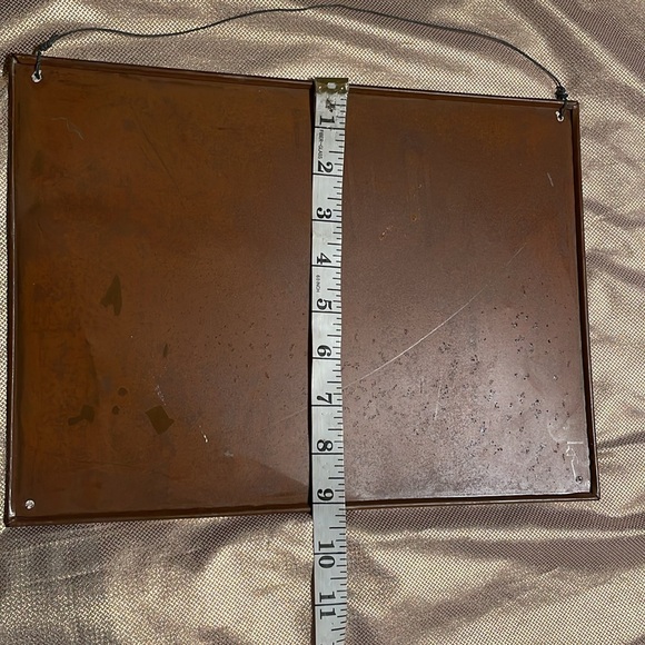 Metal sign- Happiness is where the gecko lie. Has blue background, teal gecko - Picture 5 of 7